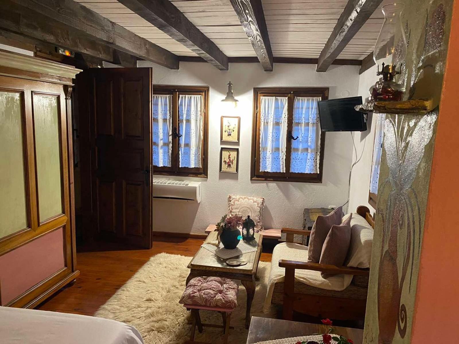 Traditional Guesthouse Erato Palaios Panteleimonas Buitenkant foto