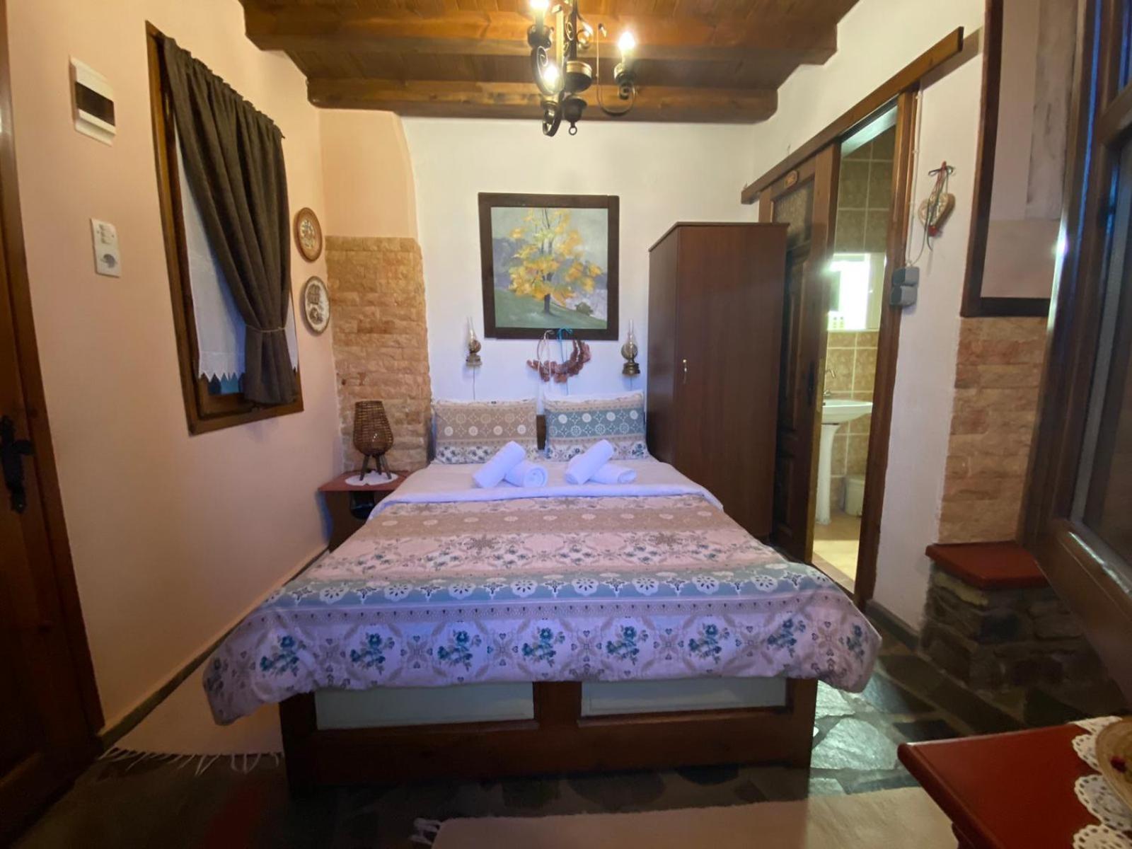 Traditional Guesthouse Erato Palaios Panteleimonas Buitenkant foto