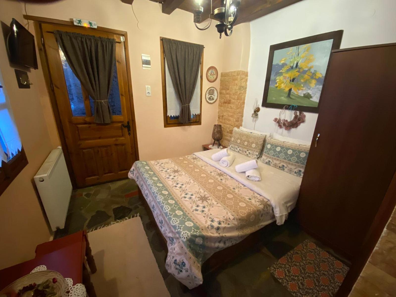 Traditional Guesthouse Erato Palaios Panteleimonas Buitenkant foto