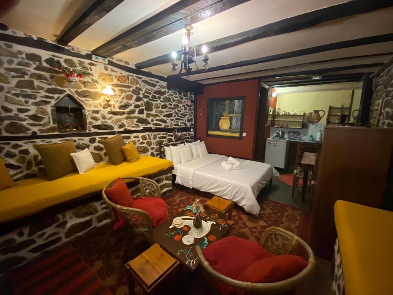 Traditional Guesthouse Erato Palaios Panteleimonas Buitenkant foto